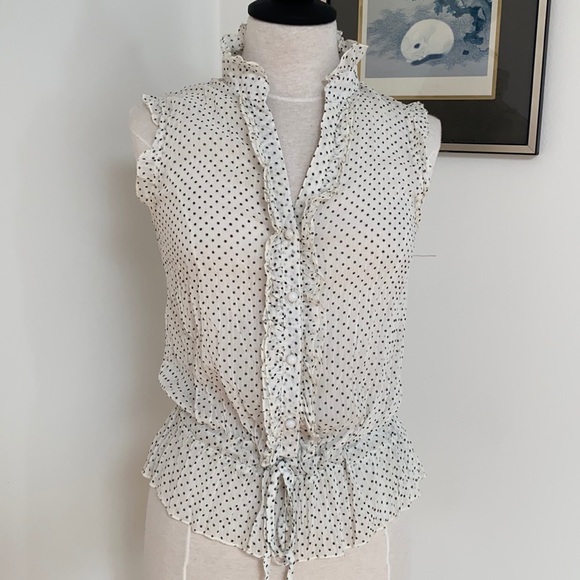 2/40$ 🛍 Polka dot sleeveless blouse - Picture 1 of 3